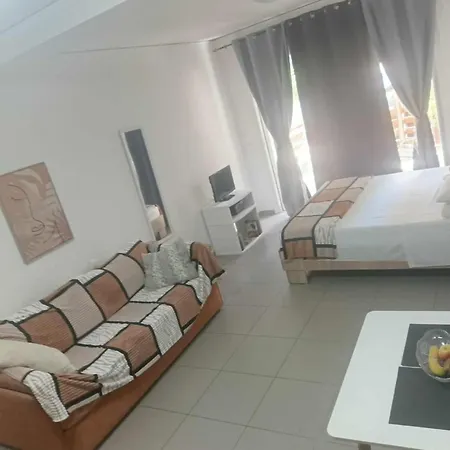 And Business Διαμέρισμα