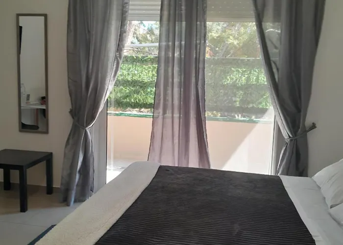 And Business Apartment *