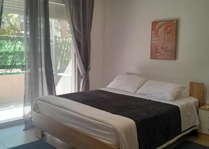 Apartment And Business *