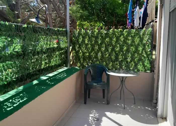 And Business Apartment *